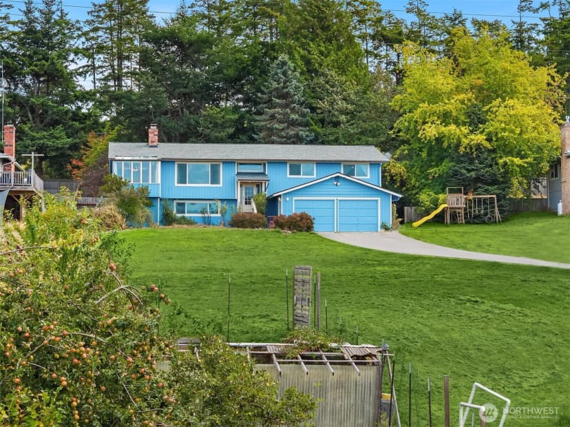 Property photo for 2861 Heller Road, Oak Harbor photo 2