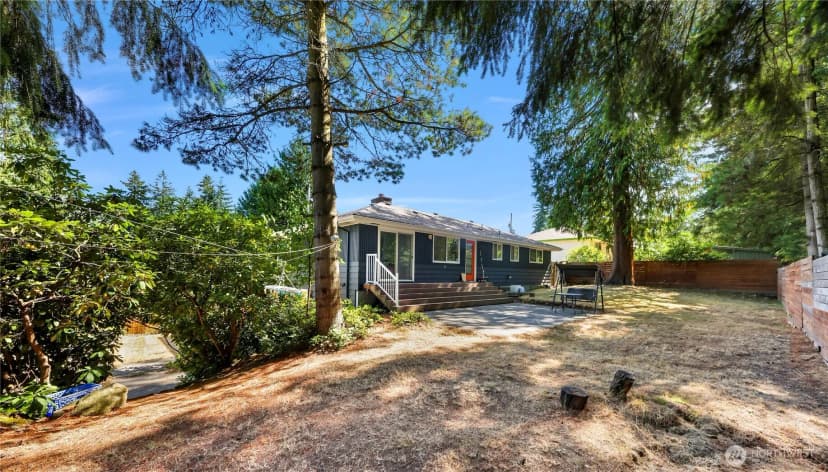 Property photo for 17553 7th Avenue Ne, Shoreline photo 29