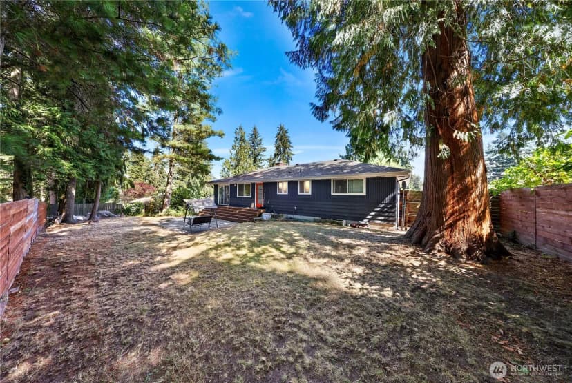 Property photo for 17553 7th Avenue Ne, Shoreline photo 30