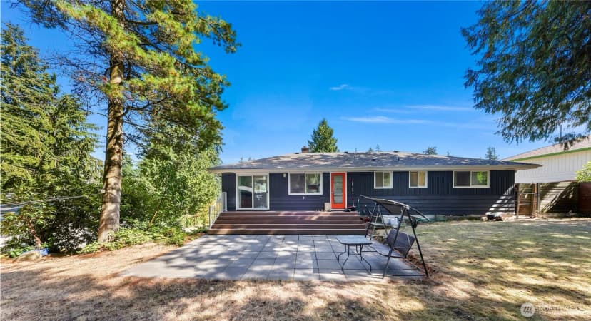 Property photo for 17553 7th Avenue Ne, Shoreline photo 28