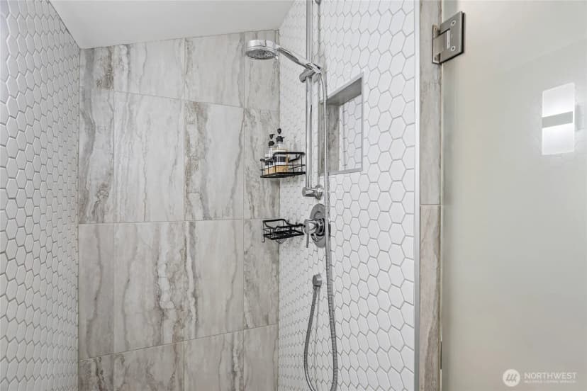 Property photo for 3857 21st Avenue Sw, Seattle photo 13