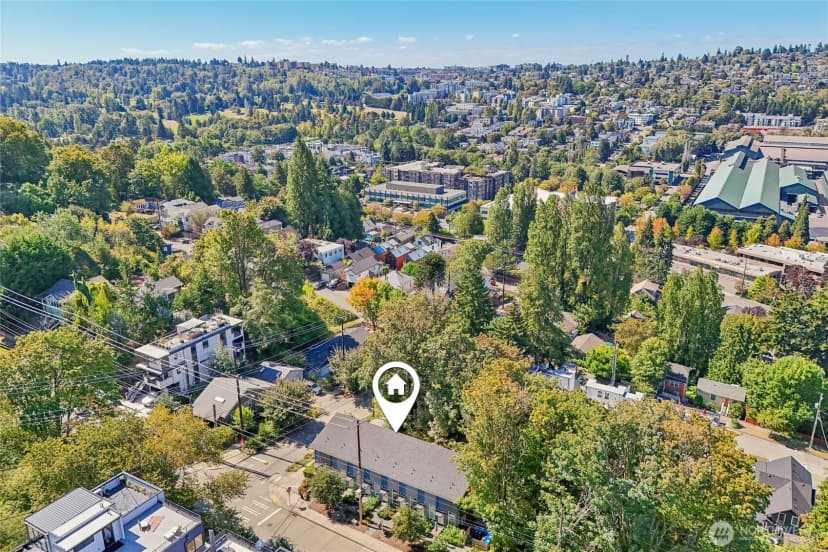 Property photo for 3857 21st Avenue Sw, Seattle photo 2