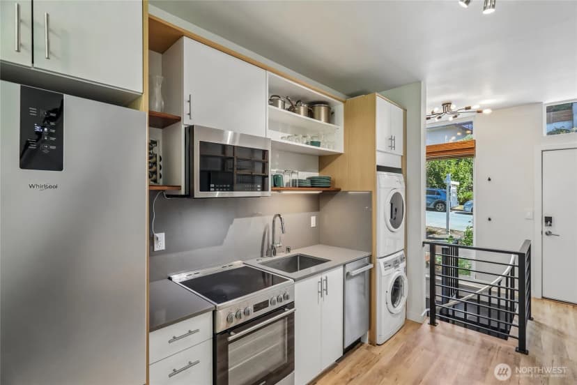 Property photo for 3857 21st Avenue Sw, Seattle photo 7