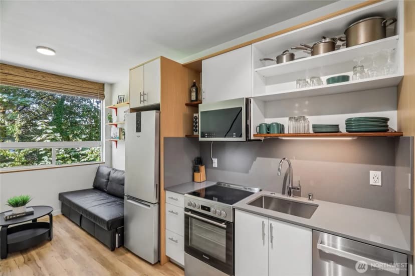 Property photo for 3857 21st Avenue Sw, Seattle photo 6