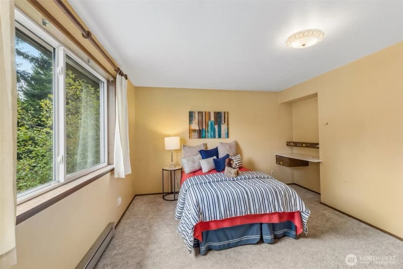 Property photo for 13742 39th Avenue Ne, Seattle photo 20