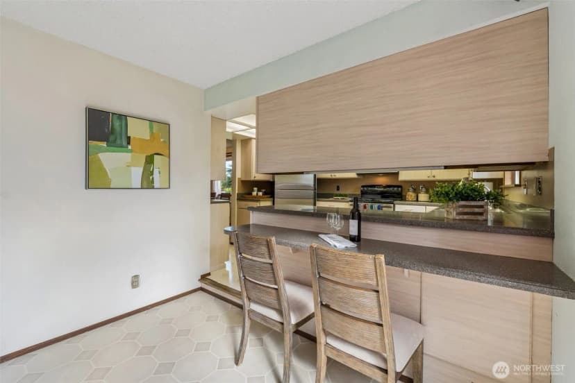 Property photo for 13742 39th Avenue Ne, Seattle photo 9