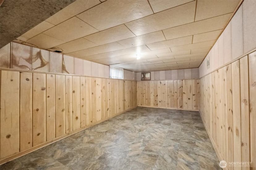 Property photo for 13742 39th Avenue Ne, Seattle photo 28