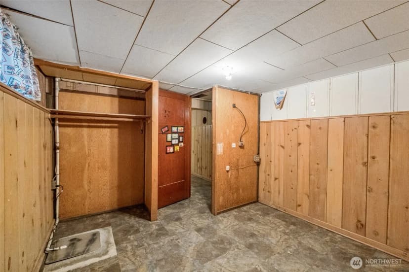 Property photo for 13742 39th Avenue Ne, Seattle photo 27