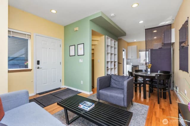 Property photo for 1216 E Fir Street #a, Seattle photo 3
