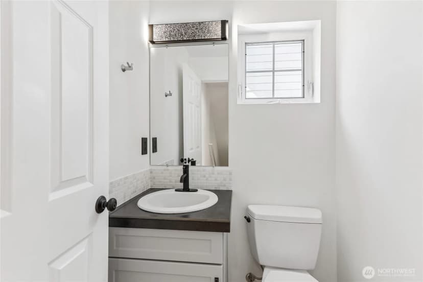 Property photo for 5030 Delridge Way Sw #a, Seattle photo 17