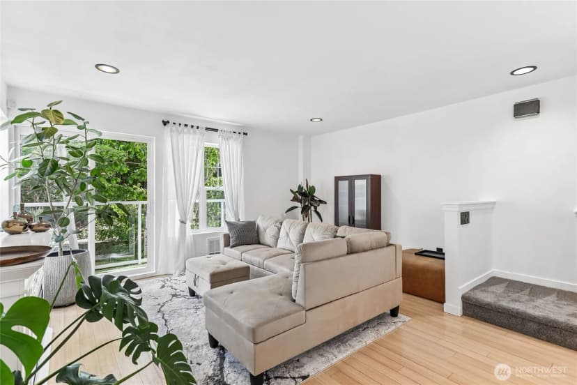 Property photo for 5030 Delridge Way Sw #a, Seattle photo 9