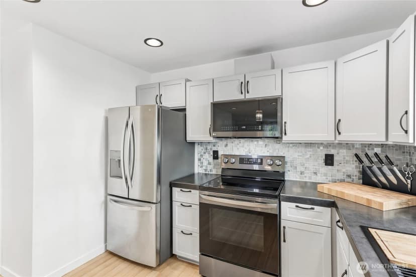 Property photo for 5030 Delridge Way Sw #a, Seattle photo 16