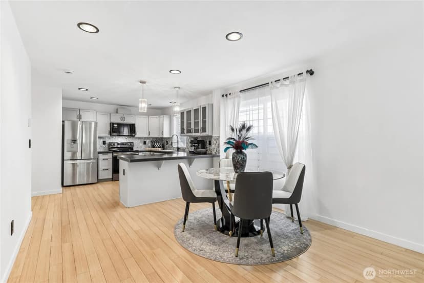 Property photo for 5030 Delridge Way Sw #a, Seattle photo 11
