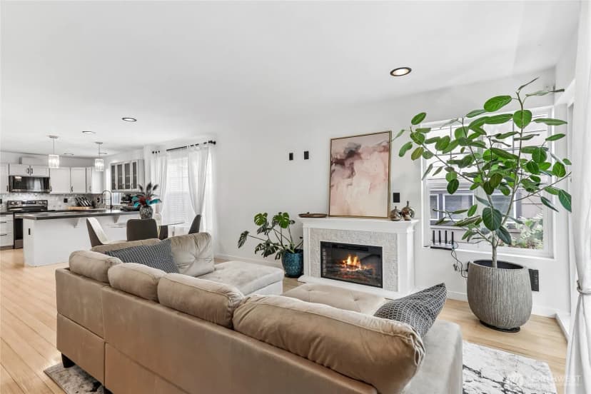 Property photo for 5030 Delridge Way Sw #a, Seattle photo 7