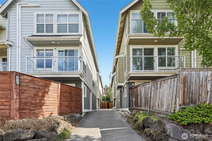 Property photo for 5030 Delridge Way Sw #a, Seattle photo 2