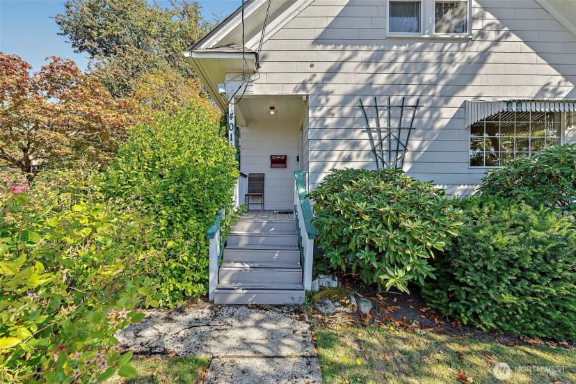 Property photo for 4011 S Sheridan Avenue, Tacoma photo 2