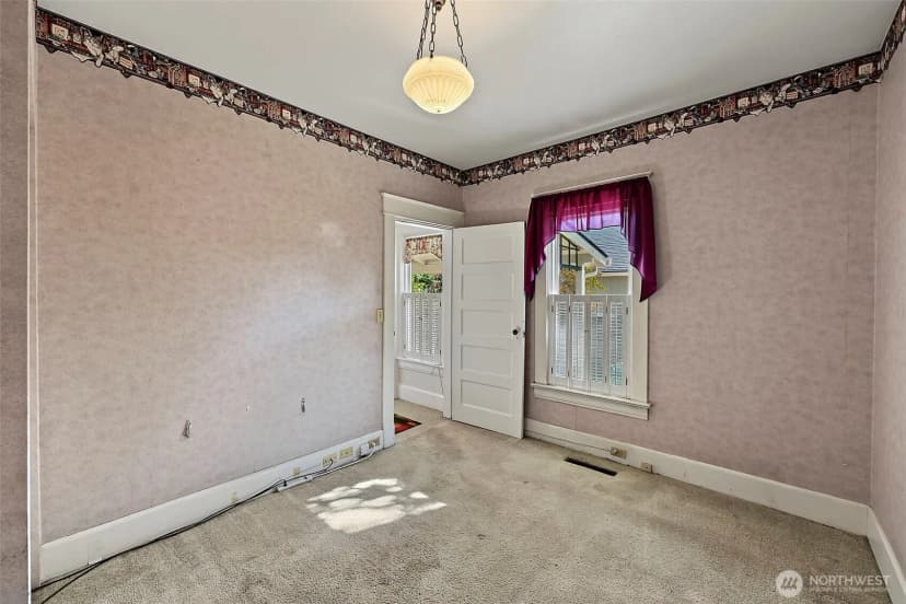 Property photo for 4011 S Sheridan Avenue, Tacoma photo 10