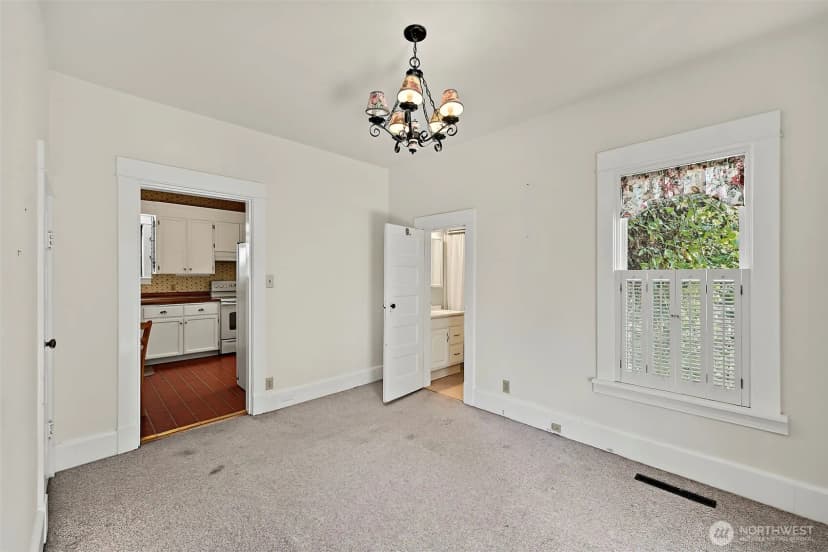 Property photo for 4011 S Sheridan Avenue, Tacoma photo 11
