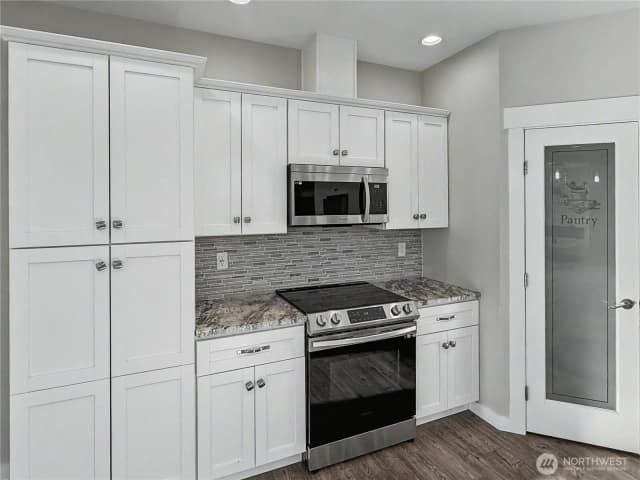 Property photo for 610 19th Street Ne, East Wenatchee photo 5