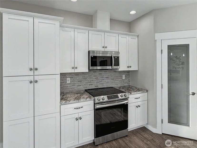 Property photo for 610 19th Street Ne, East Wenatchee photo 5