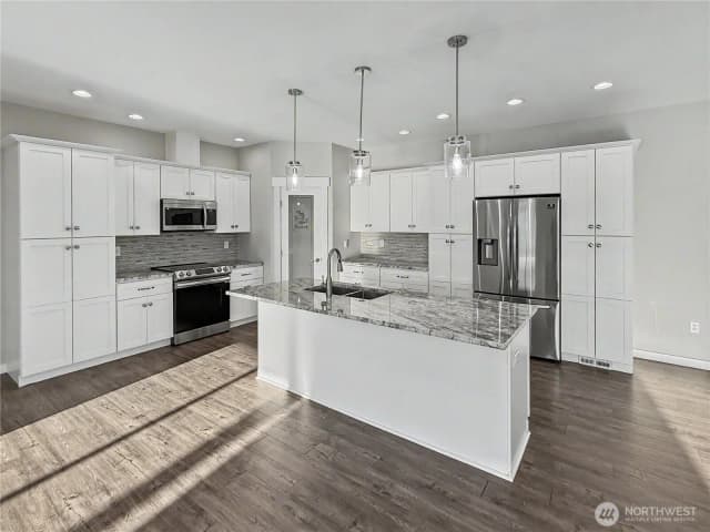 Property photo for 610 19th Street Ne, East Wenatchee photo 3