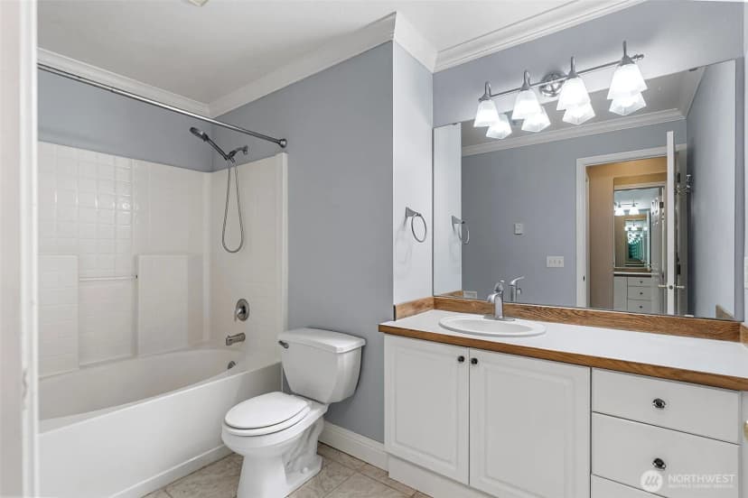 Property photo for 5828 S 234th Place #6-3, Kent photo 10