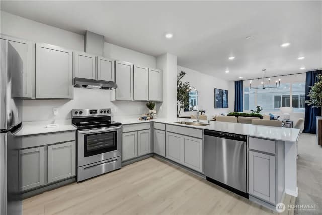 Property photo for 34104 Pinnacle Peak Avenue Se, Black Diamond photo 2