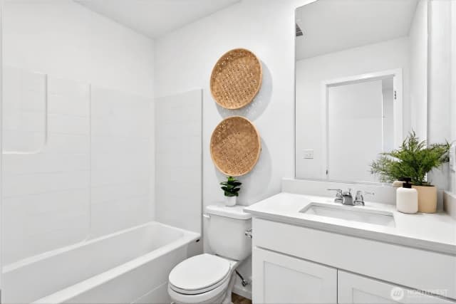 Property photo for 9650 Mineral Avenue Nw, Silverdale photo 3