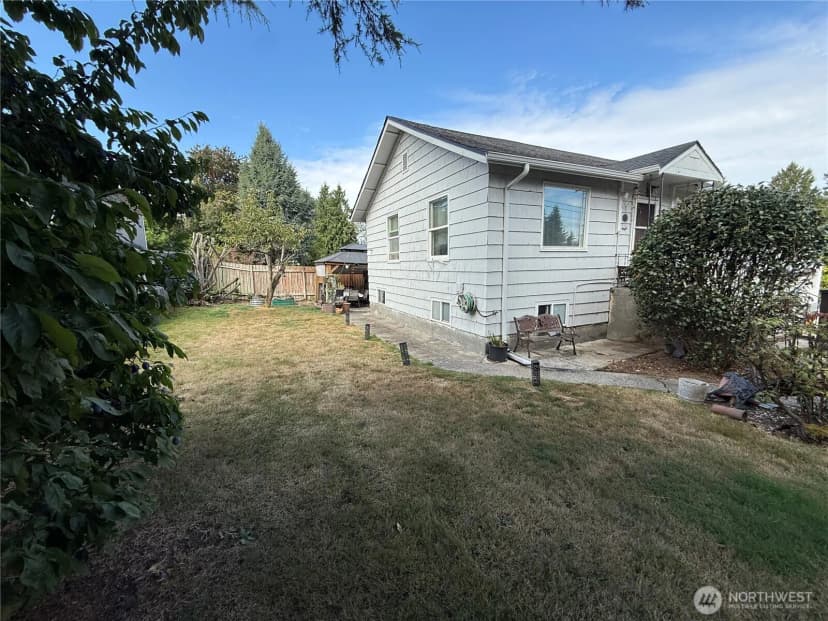 Property photo for 11627 24th Avenue S, Seattle photo 27