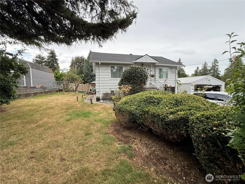 Property photo for 11627 24th Avenue S, Seattle photo 10