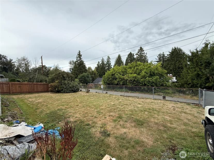 Property photo for 11627 24th Avenue S, Seattle photo 18