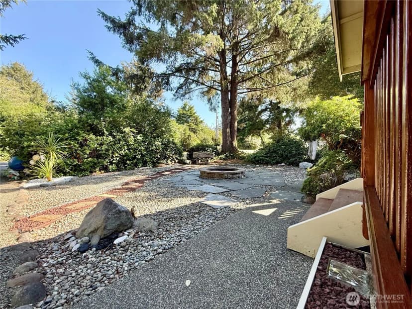 Property photo for 143 S Oar Loop Sw, Ocean Shores photo 8