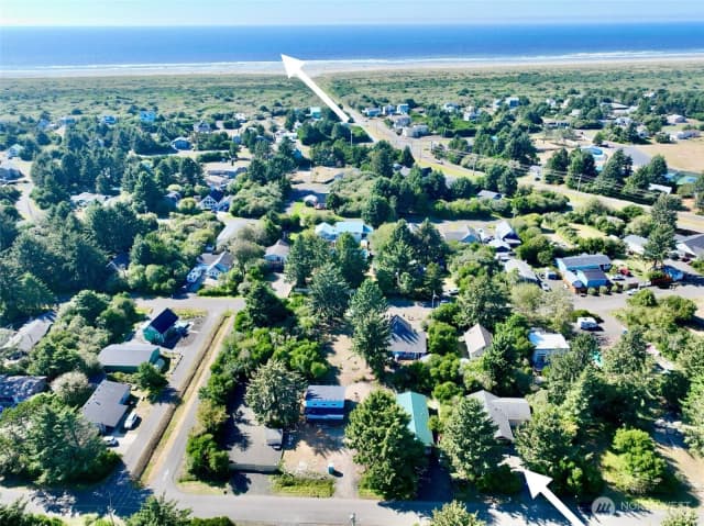 Property photo for 143 S Oar Loop Sw, Ocean Shores photo 2
