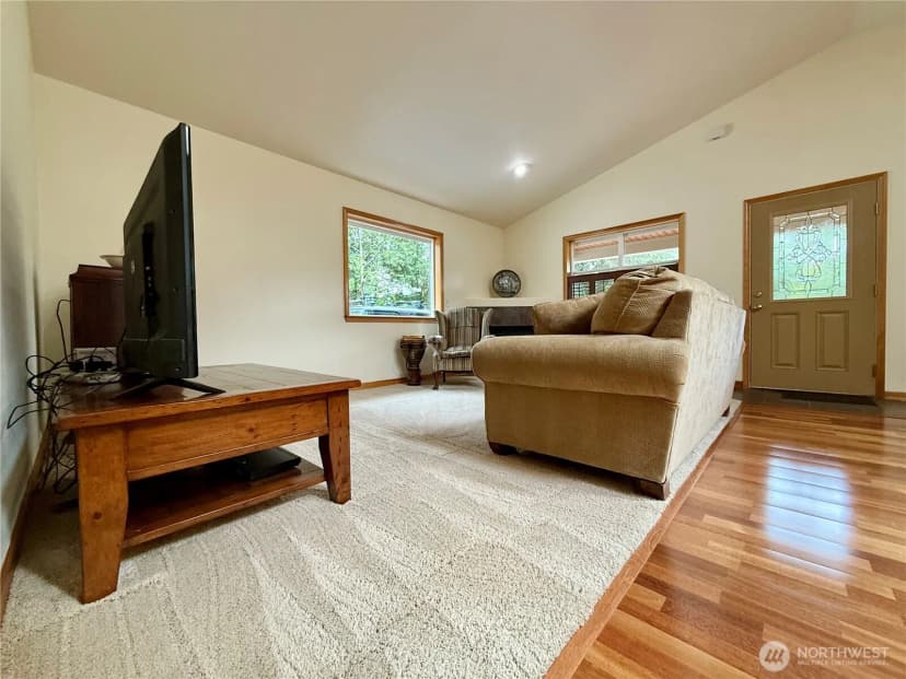 Property photo for 143 S Oar Loop Sw, Ocean Shores photo 20