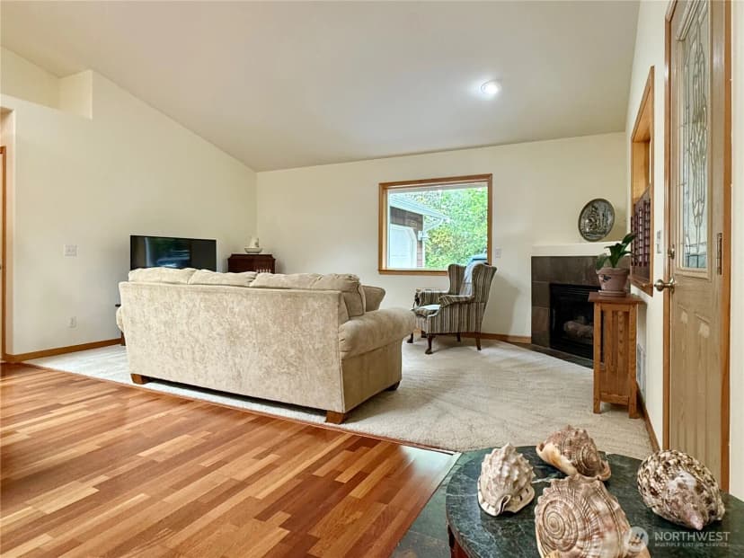 Property photo for 143 S Oar Loop Sw, Ocean Shores photo 23