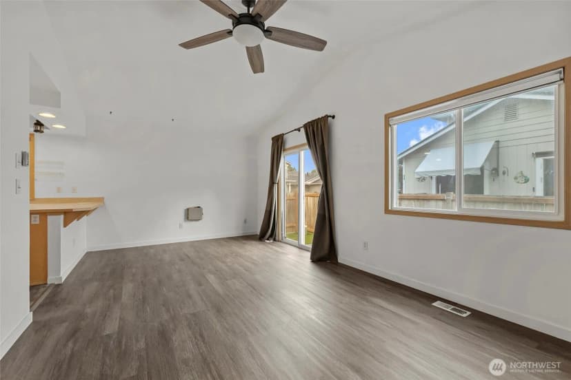 Property photo for 4406 148th Street Ne, Marysville photo 19