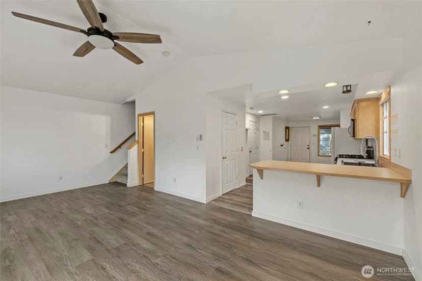 Property photo for 4406 148th Street Ne, Marysville photo 15