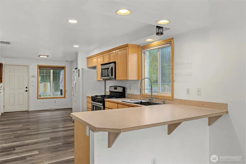 Property photo for 4406 148th Street Ne, Marysville photo 12