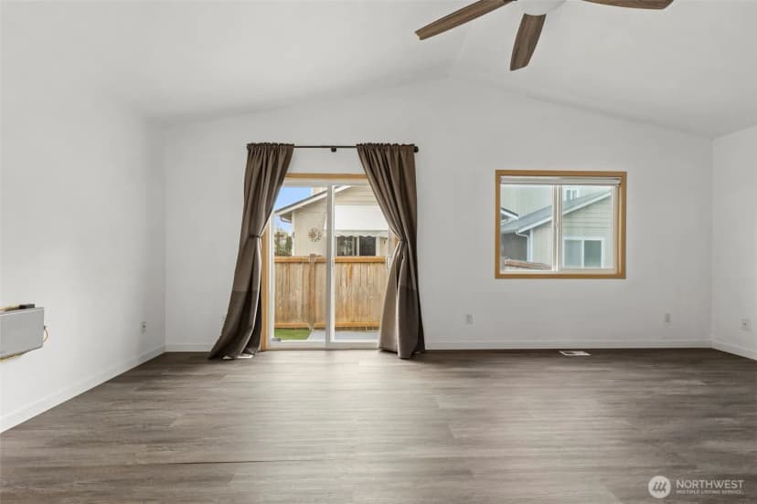 Property photo for 4406 148th Street Ne, Marysville photo 18