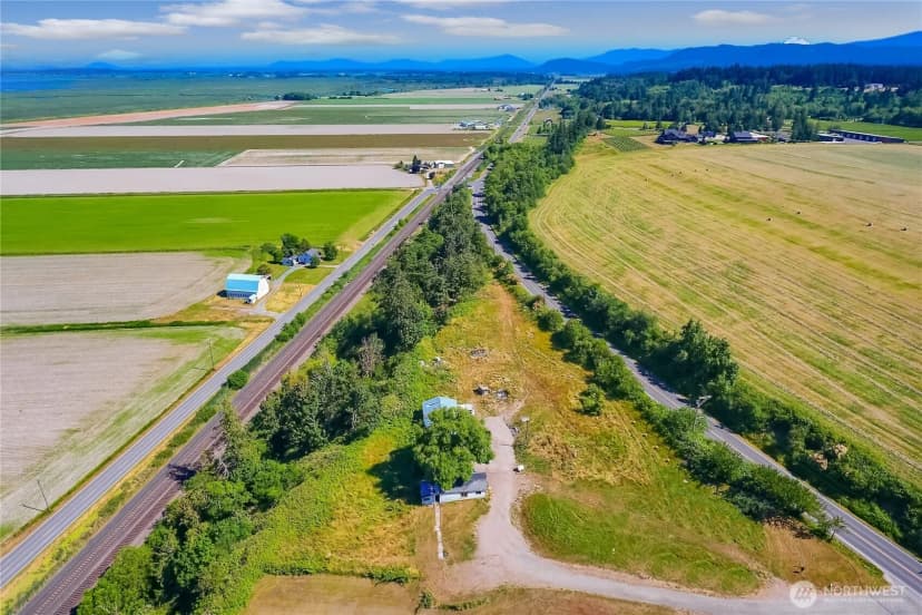 Property photo for 30320 Pioneer Highway, Stanwood photo 7
