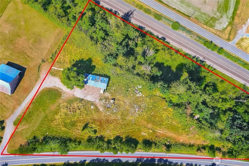 Property photo for 30320 Pioneer Highway, Stanwood photo 12