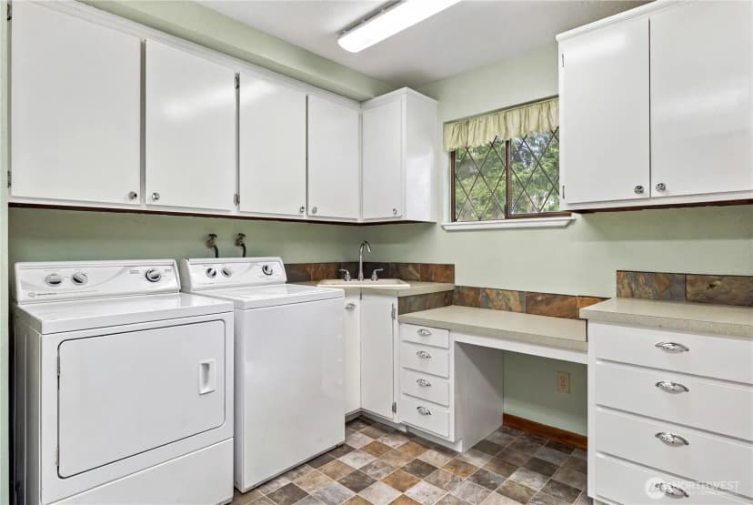 Property photo for 18115 Ne 113th Street, Redmond photo 16
