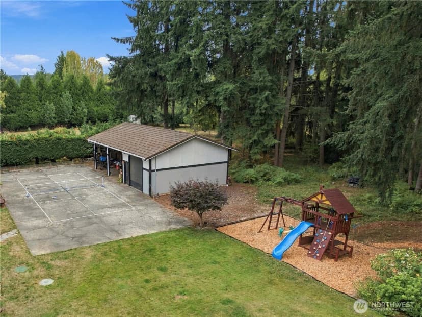 Property photo for 18115 Ne 113th Street, Redmond photo 30