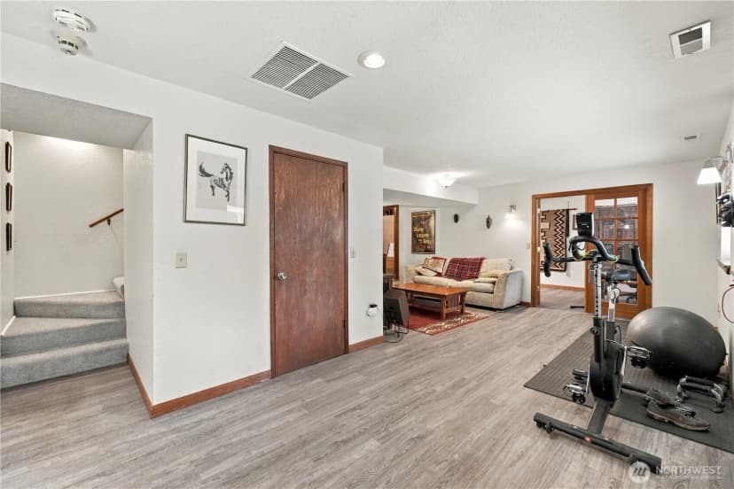 Property photo for 18115 Ne 113th Street, Redmond photo 24
