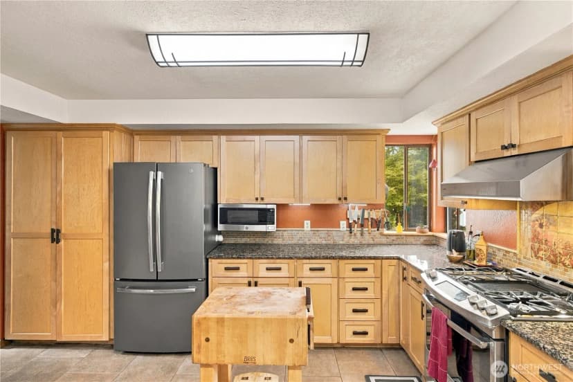 Property photo for 18115 Ne 113th Street, Redmond photo 15