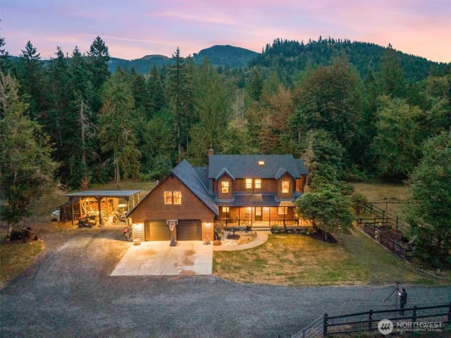 Property photo for 38900 310th Avenue Se, Enumclaw