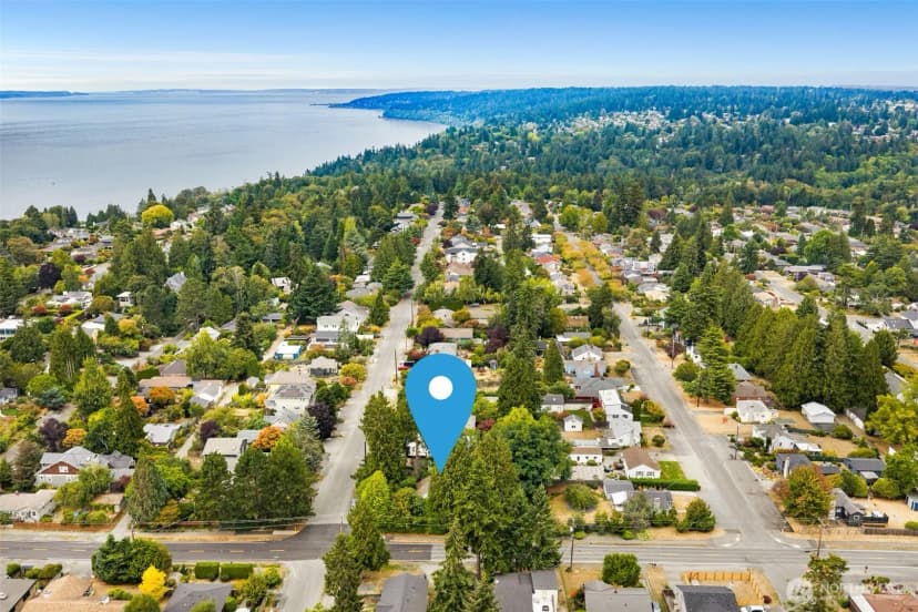 Property photo for 10004 14th Avenue Nw, Seattle photo 6