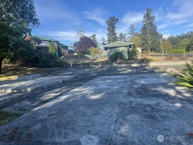 Property photo for 1586 Douglas Street, Oak Harbor photo 5