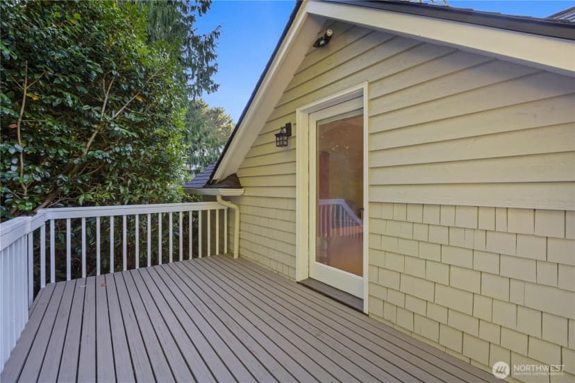 Property photo for 9376 Endicott Street Ne, Bainbridge Island photo 5