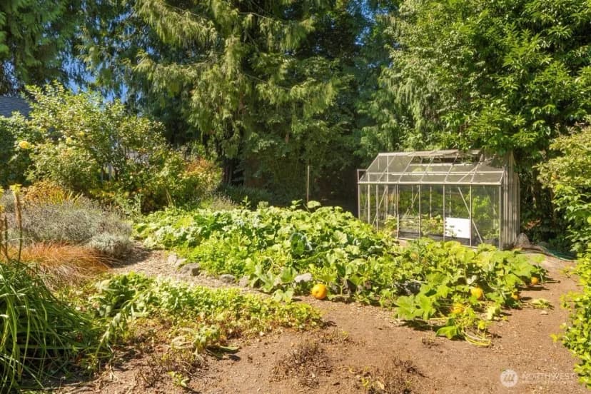 Property photo for 9376 Endicott Street Ne, Bainbridge Island photo 36